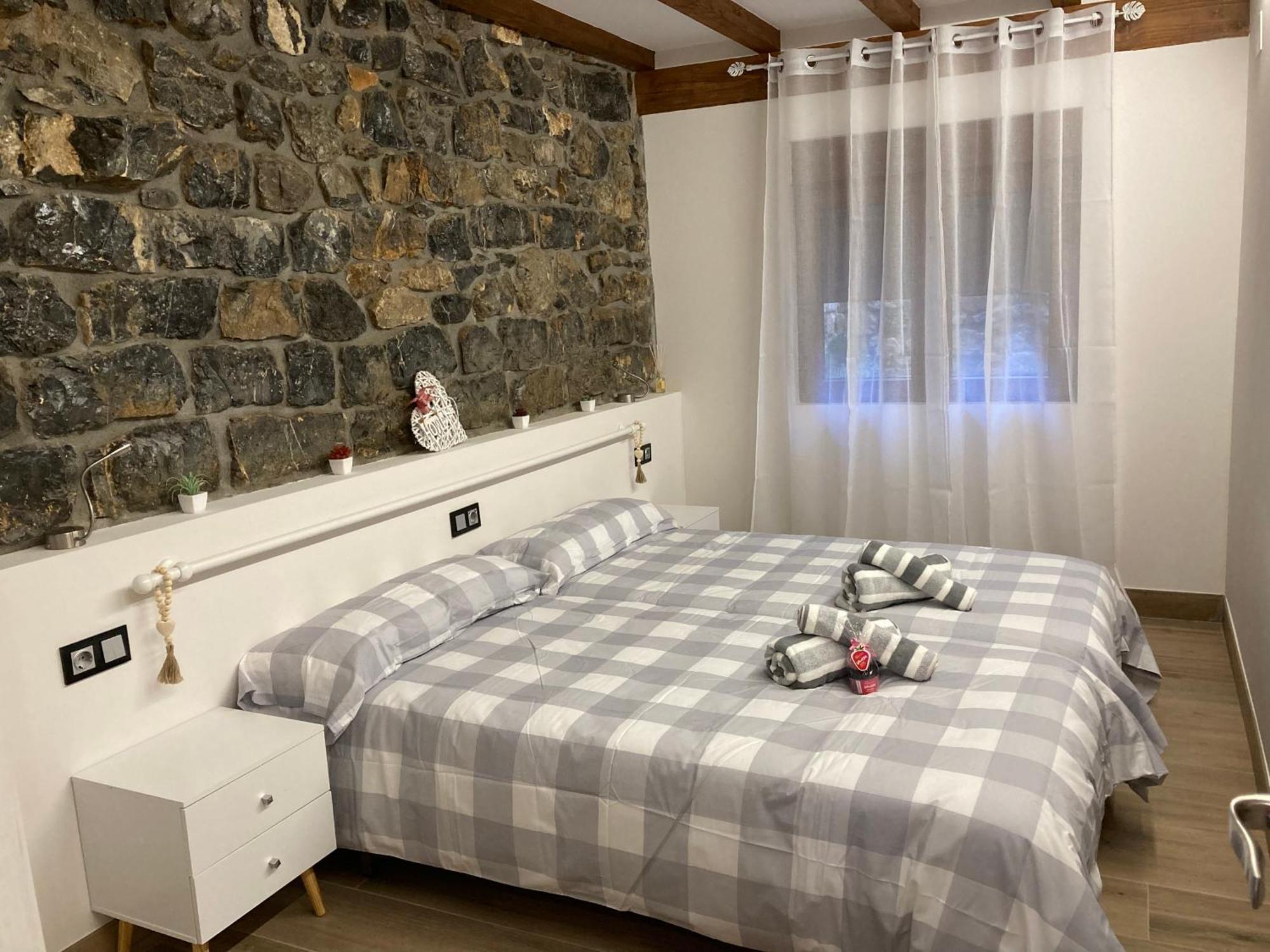 Apartamentos Iramar 라말레스 데 라 빅토리아 외부 사진